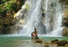 El Limón, Samaná: La Verdadera República Dominicana Más Allá de Punta Cana El Limón, Samaná: La Verdadera República Dominicana Más Allá de Punta Cana